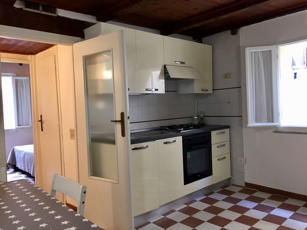 Alghero, Grazioso Bilocale in Via Cavour, Centro Storico