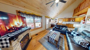 Smart TV, fireplace, video games, DVD player - 2 bd Cabin, Hot tub, UTK/Neyland, Smokys, 16acres, FP, Arcade, Fishing (Knoxville)