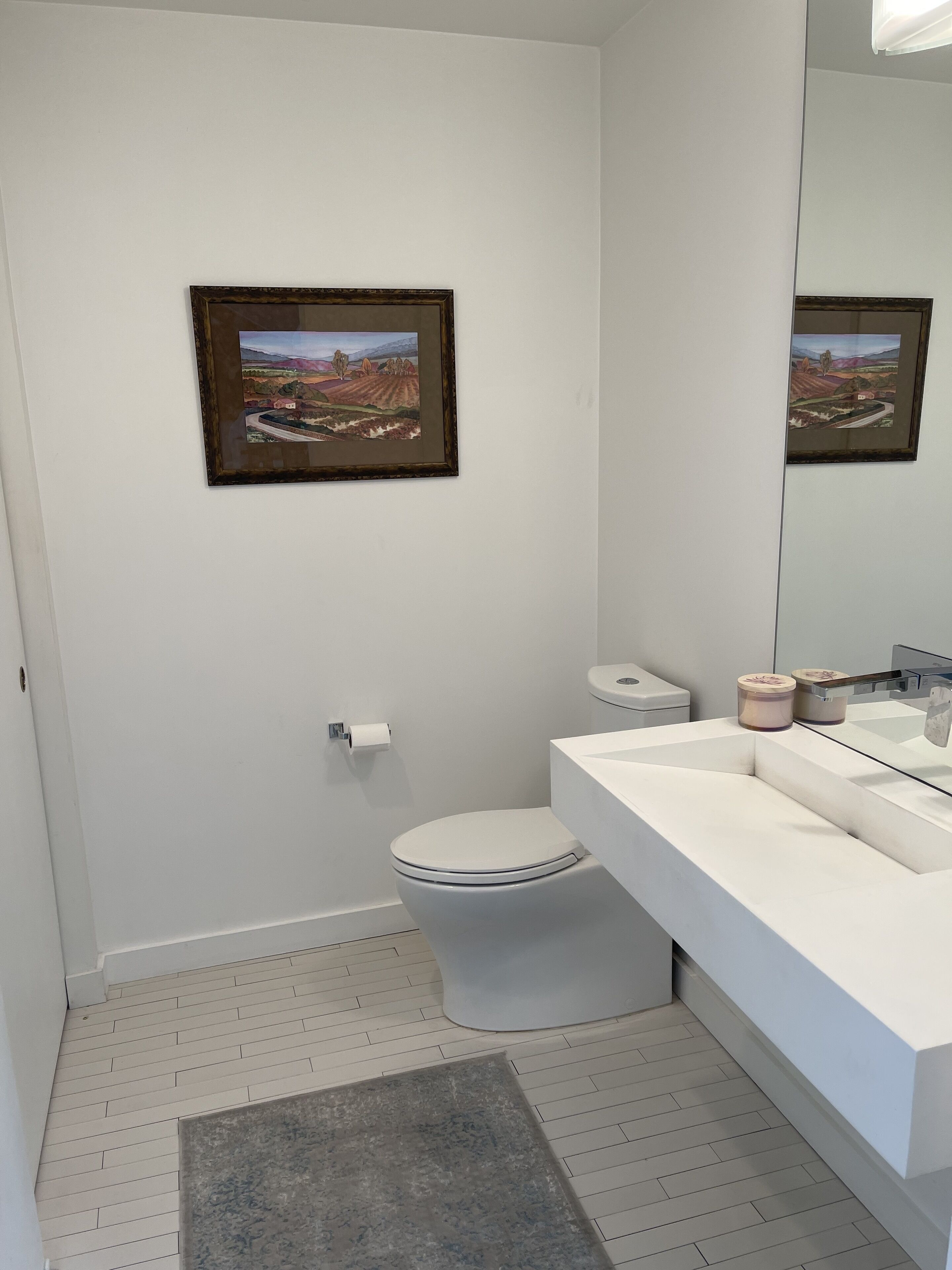 Pool/Spa, Pizza oven, Outdoor Kitchen, Gym, Walk to restaurants central location