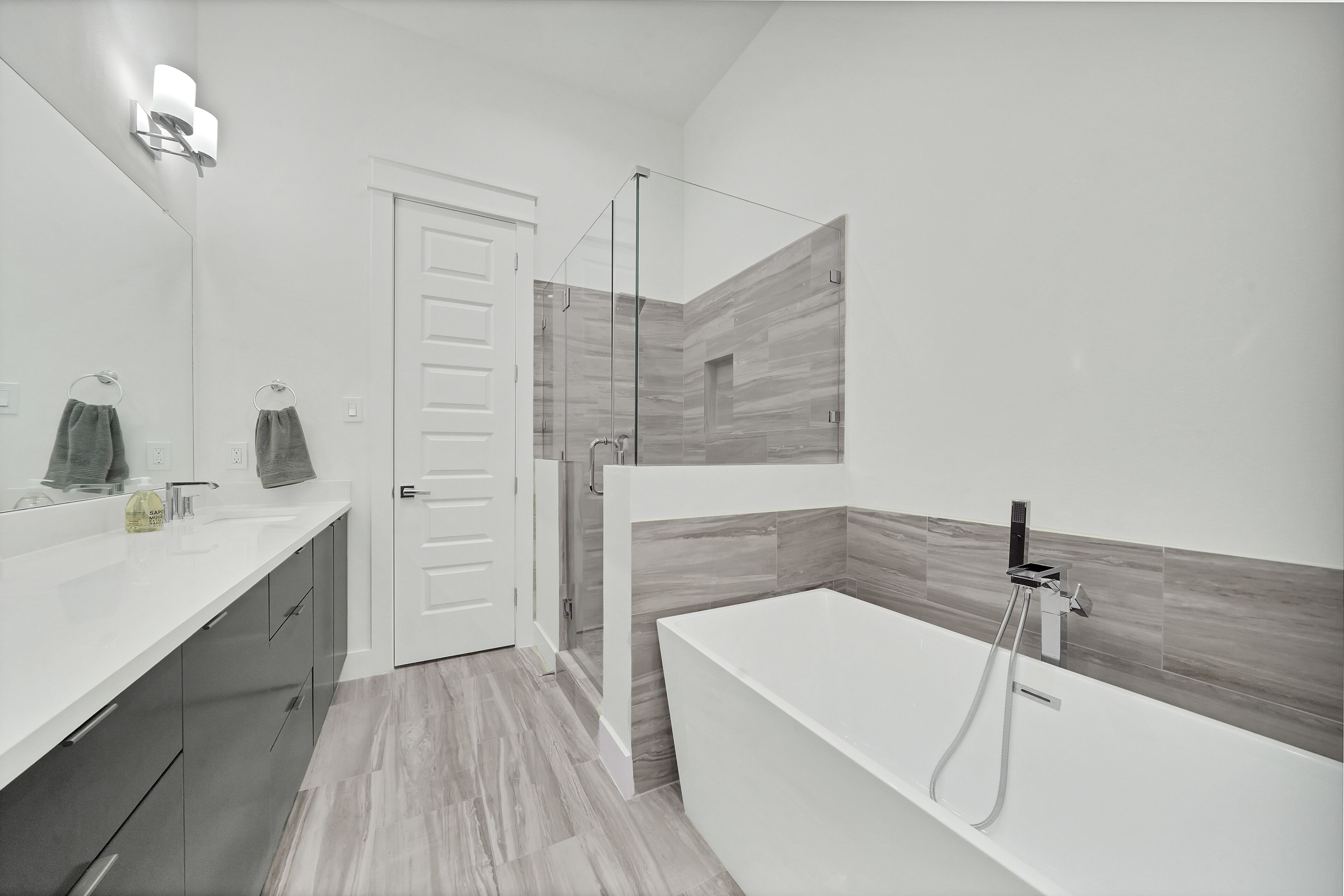 Huge Modern and Lux Home in Houston