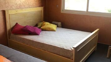 1 chambre, Wi-Fi gratuit, draps fournis
