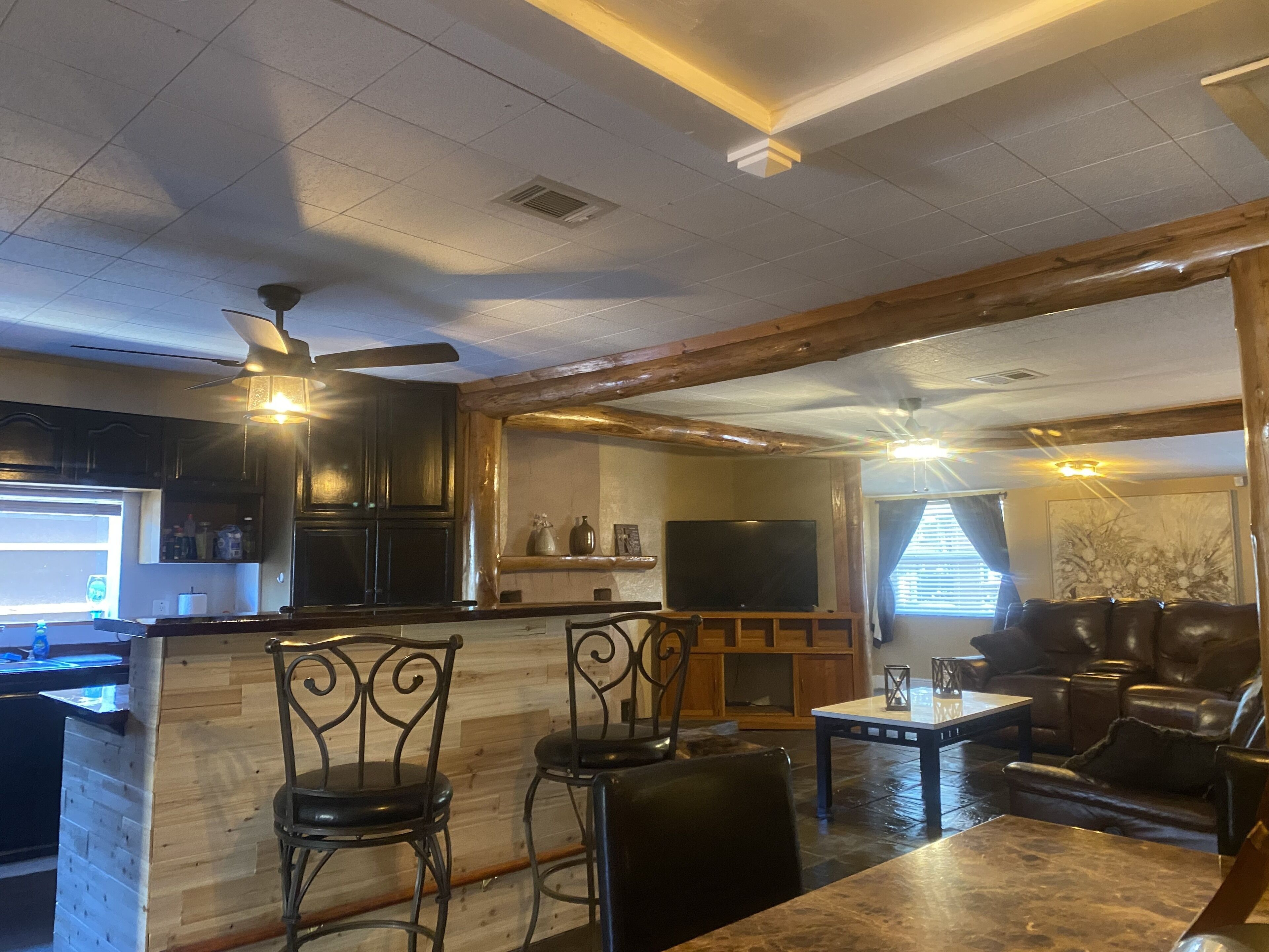 Cozy cabin lake house ( long term stay specials)