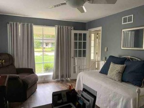 3 Schlafzimmer, Schreibtisch, Bügeleisen/Bügelbrett, kostenloses WLAN