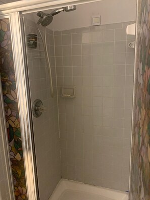 Hair dryer, towels - Nice clean townhome in the middle of everything mall, airport, DC, Baltimore ect (Odenton)