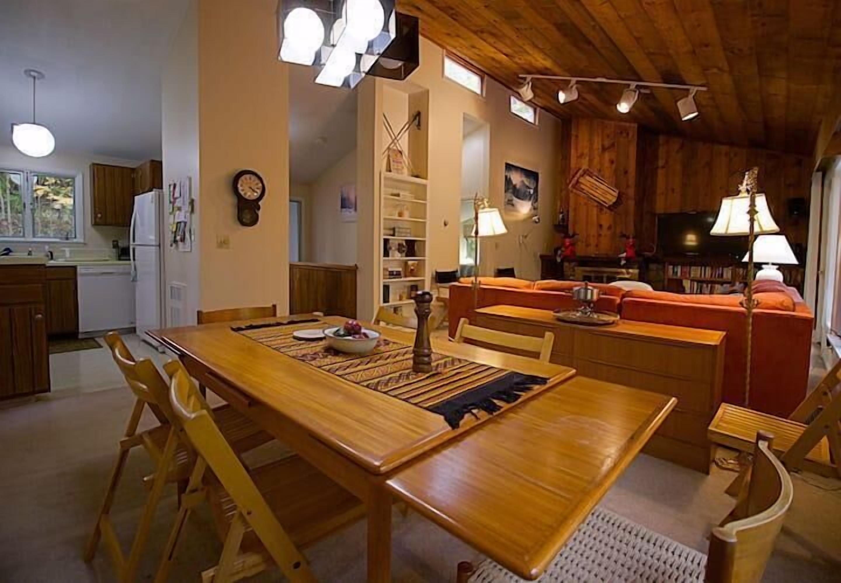 4 Bedroom 2 Bath Chalet Waterville Estates Sleeps 12