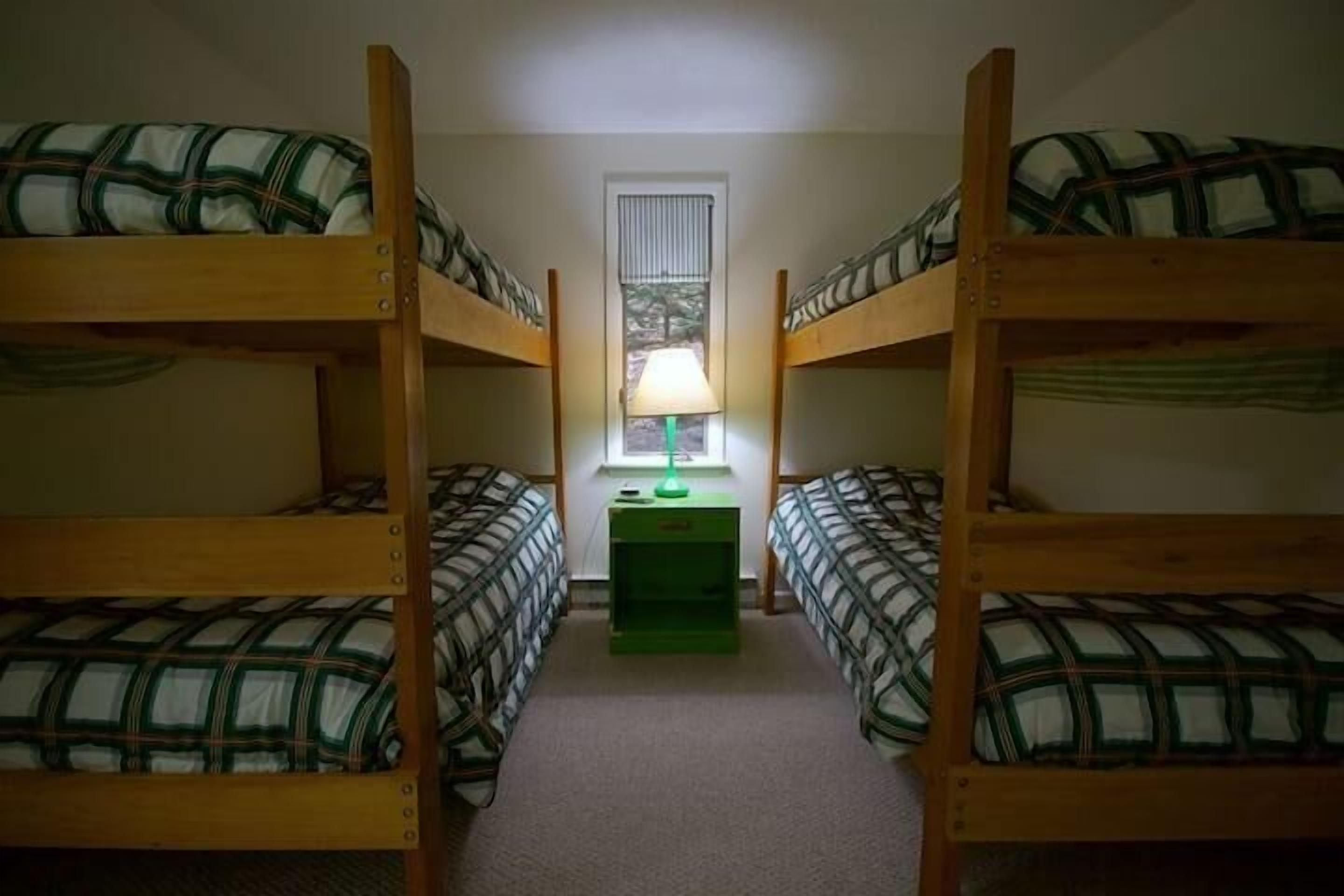 4 Bedroom 2 Bath Chalet Waterville Estates Sleeps 12