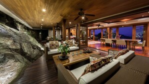 Flat-screen TV - Shambala Villa by Bluesiam Group (Choeng Thale)