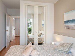 2 間睡房、熨斗/熨衫板、上網、床單