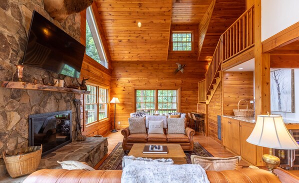 Smart TV, fireplace, table football, ping pong