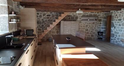 Gite: Buron Isolé Proche de Laguiole -aubrac-aveyron