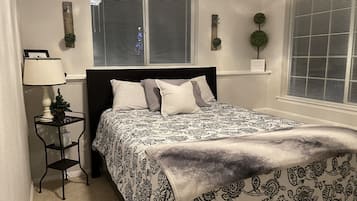 2 bedrooms, desk, iron/ironing board, free WiFi