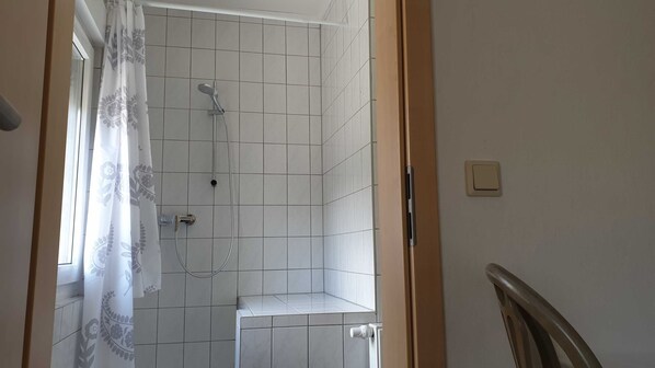 Unclassified image, 1 of 8, button