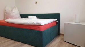 Unclassified image, 2 of 8, button