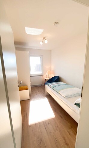 3 bedrooms, WiFi, bed sheets