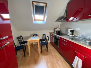 Fridge, microwave, oven, coffee/tea maker