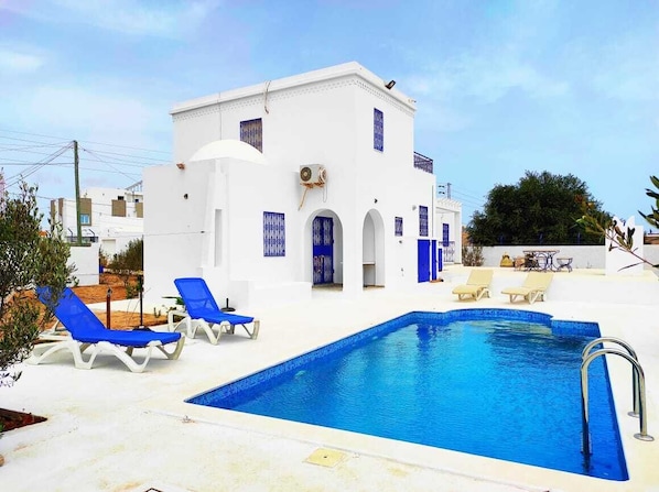 Pool - Maison Zahra 03 Suites Avec Piscine (midoun)