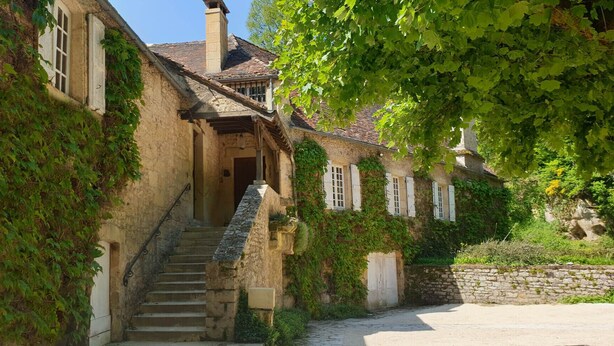 Exterior - 17th-century mill on the Enéa river, 6km from Sarlat. Golden park 2.2 hectares. (Carsac-Aillac)