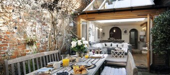 63a bell street  · Dolls House - Luxury Townhouse