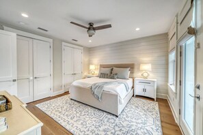 5 Schlafzimmer, Bügeleisen/Bügelbrett, Reisekinderbett, kostenloses WLAN