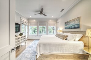 5 bedrooms, iron/ironing board, travel crib, free WiFi