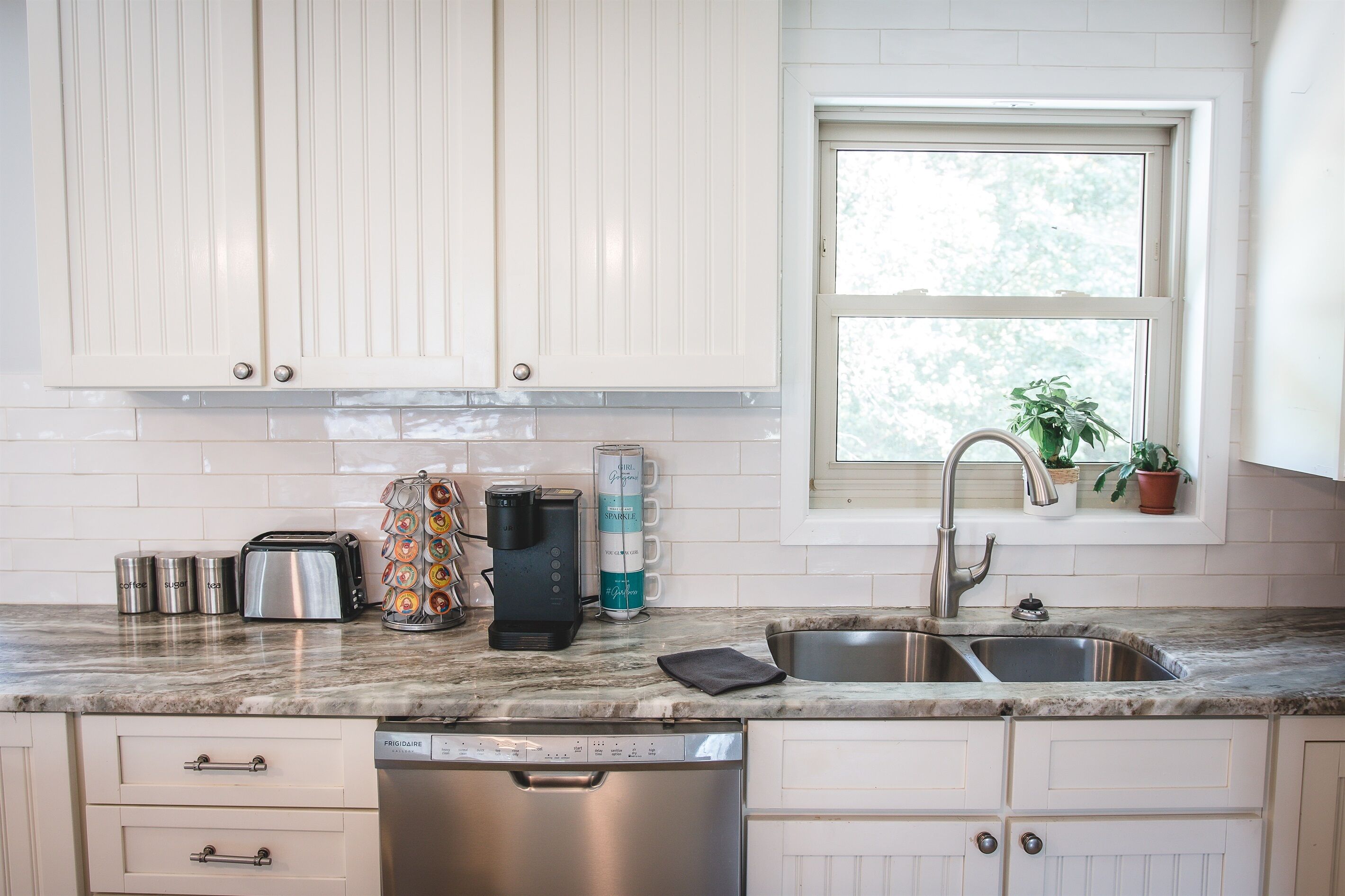 The Retreat with Private Pool and Hot Tub!