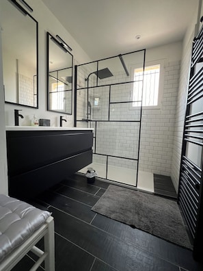 Dusche, Toilettenpapier