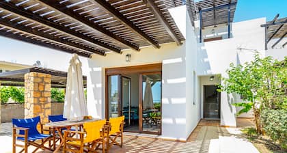 Smaragdi BeachFront Villa
