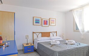 3 quartos, ferros/tábuas de passar roupa, Wi-Fi de cortesia