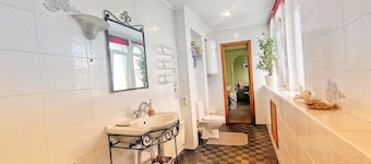 Hotel Cozzydine