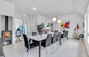 Dining - Awesome home in Ulfborg with sauna (Ulfborg)
