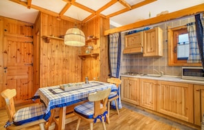 Dining - Cozy apartment in Ayas with kitchenette (Ayas)