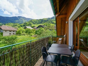 Outdoor dining - Les Aravis - Apartment for 6 people 5min from the lake (Giez)