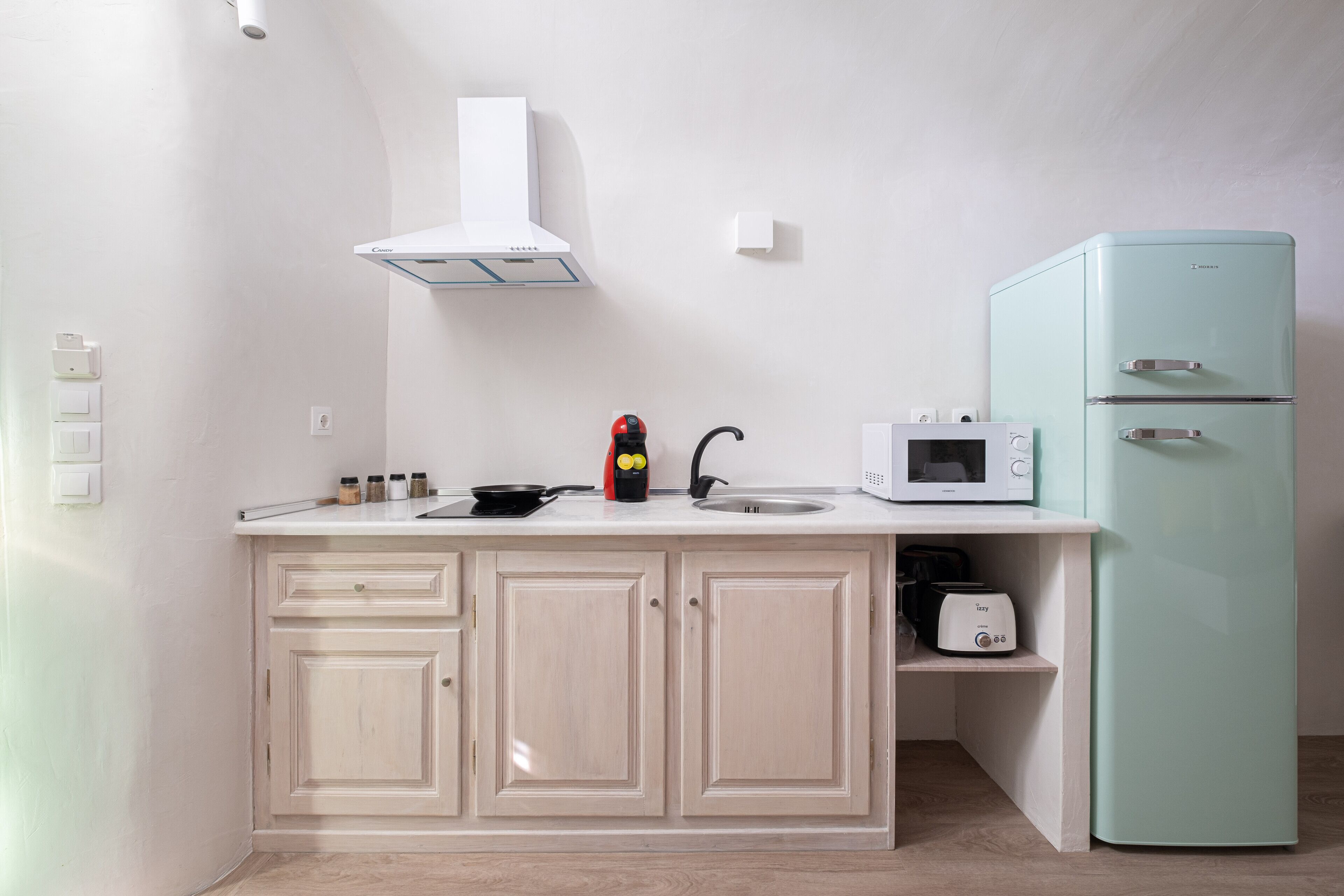 Traditional Bright Cave House 