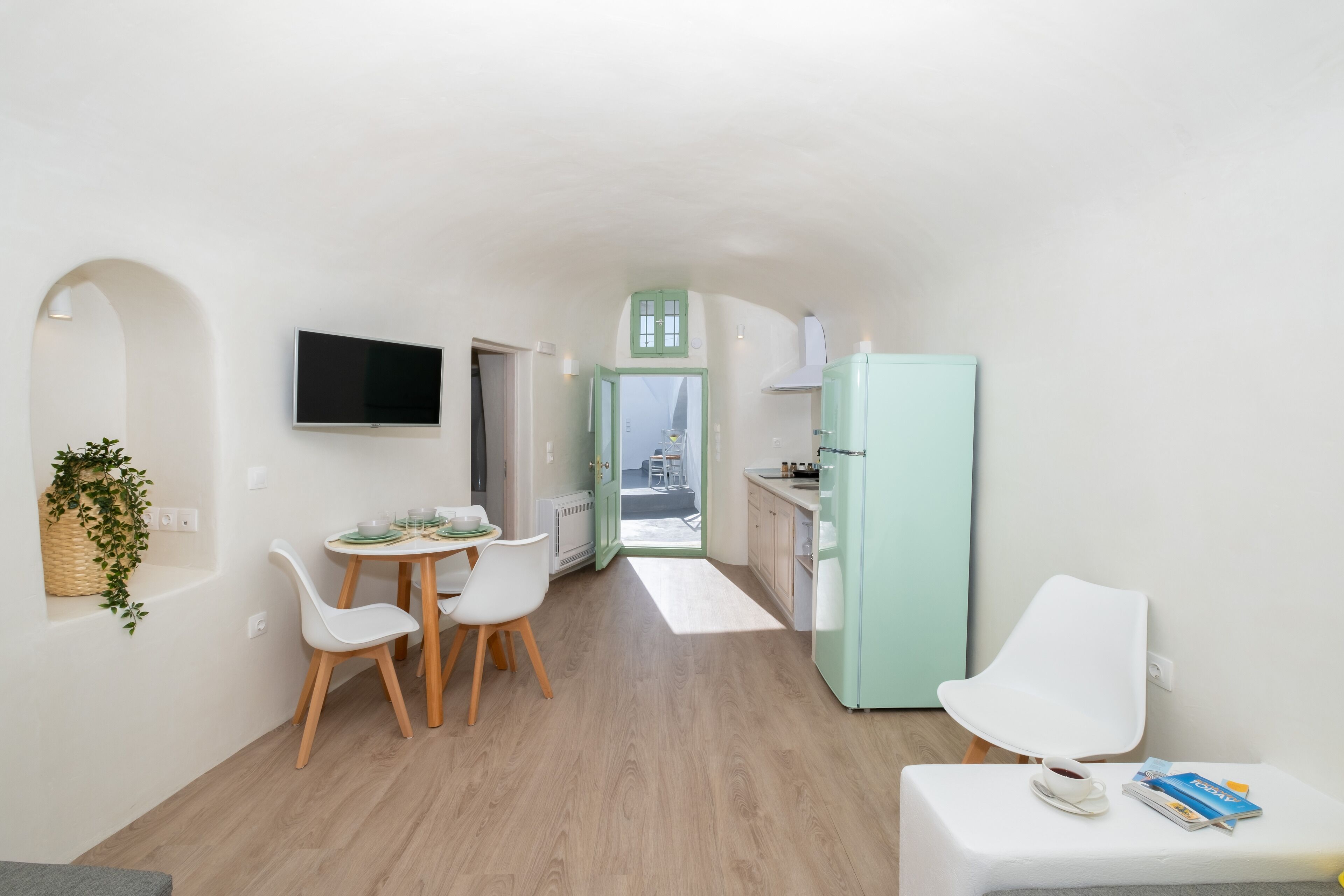 Traditional Bright Cave House 