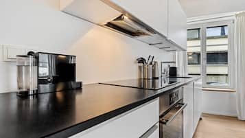 Kühlschrank, Ofen, Herdplatte, Geschirrspüler