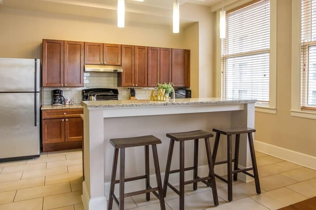 Frontdesk | Prime Location 1BR Apt near Everything