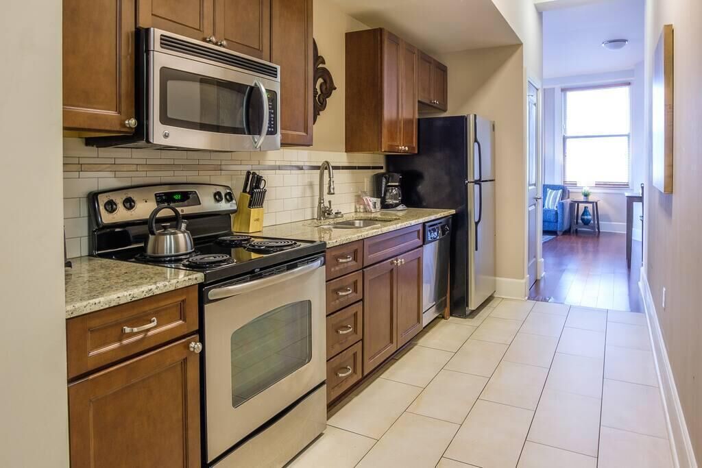 Frontdesk | French Quarter 1BR Apt with City Views