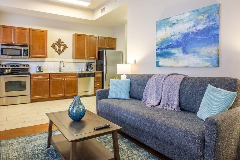 Frontdesk | Prime Location 1BR Apt near Harrah's