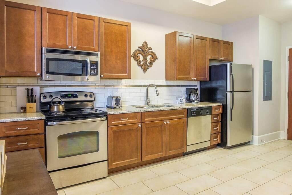 Frontdesk | Prime Location 1BR Apt near Harrah's