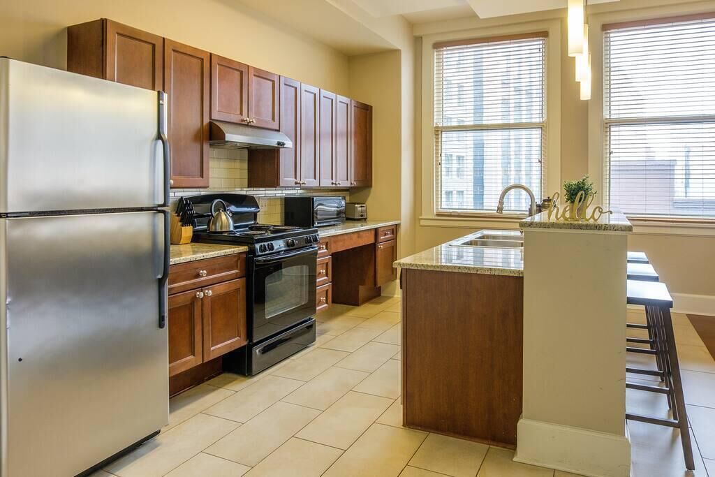 Frontdesk | Large 1BR Apt in the Heart of NOLA