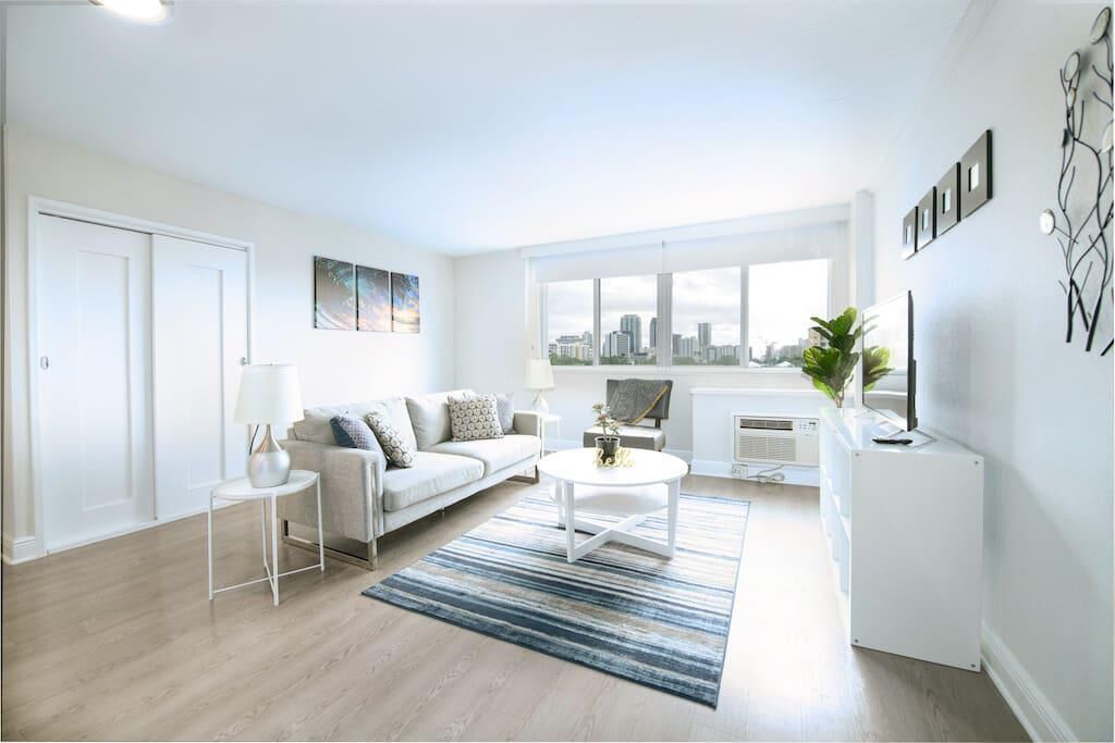 Frontdesk | Bright 2BR Apt in St. Pete