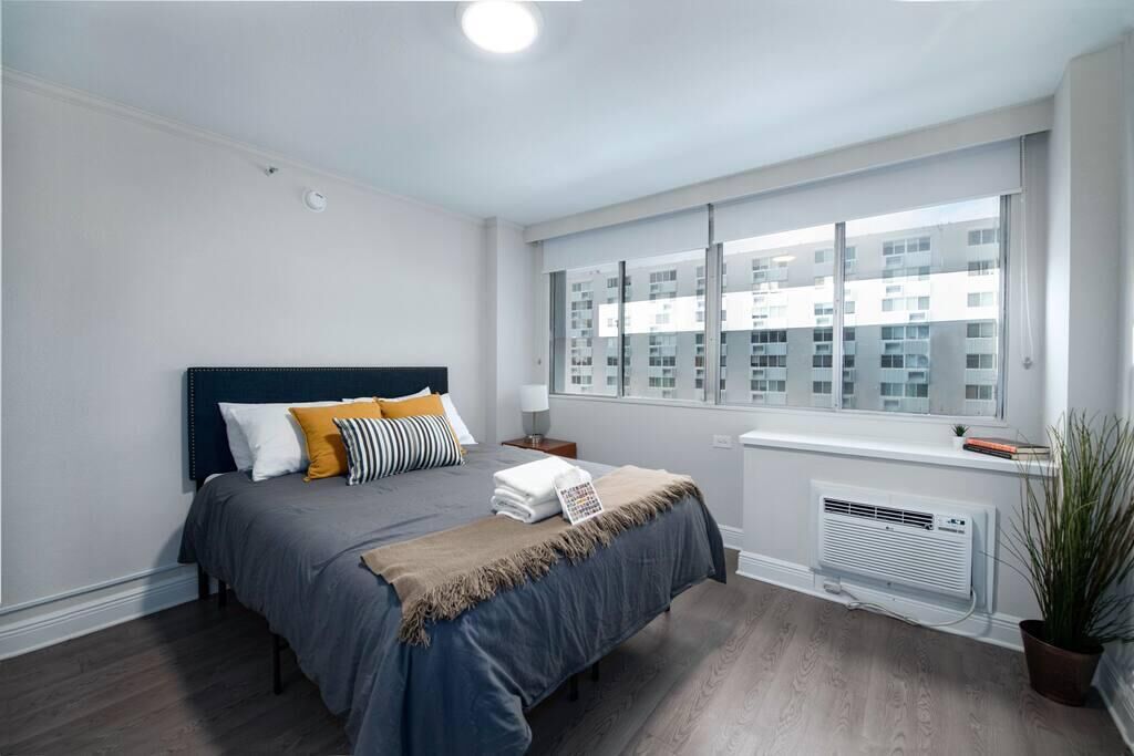 Frontdesk | Bright & Spacious 1BR Apt