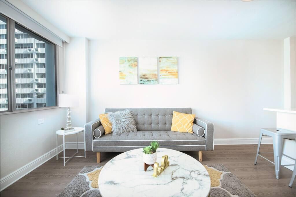 Frontdesk | Bright and Spacious 1BR Apt