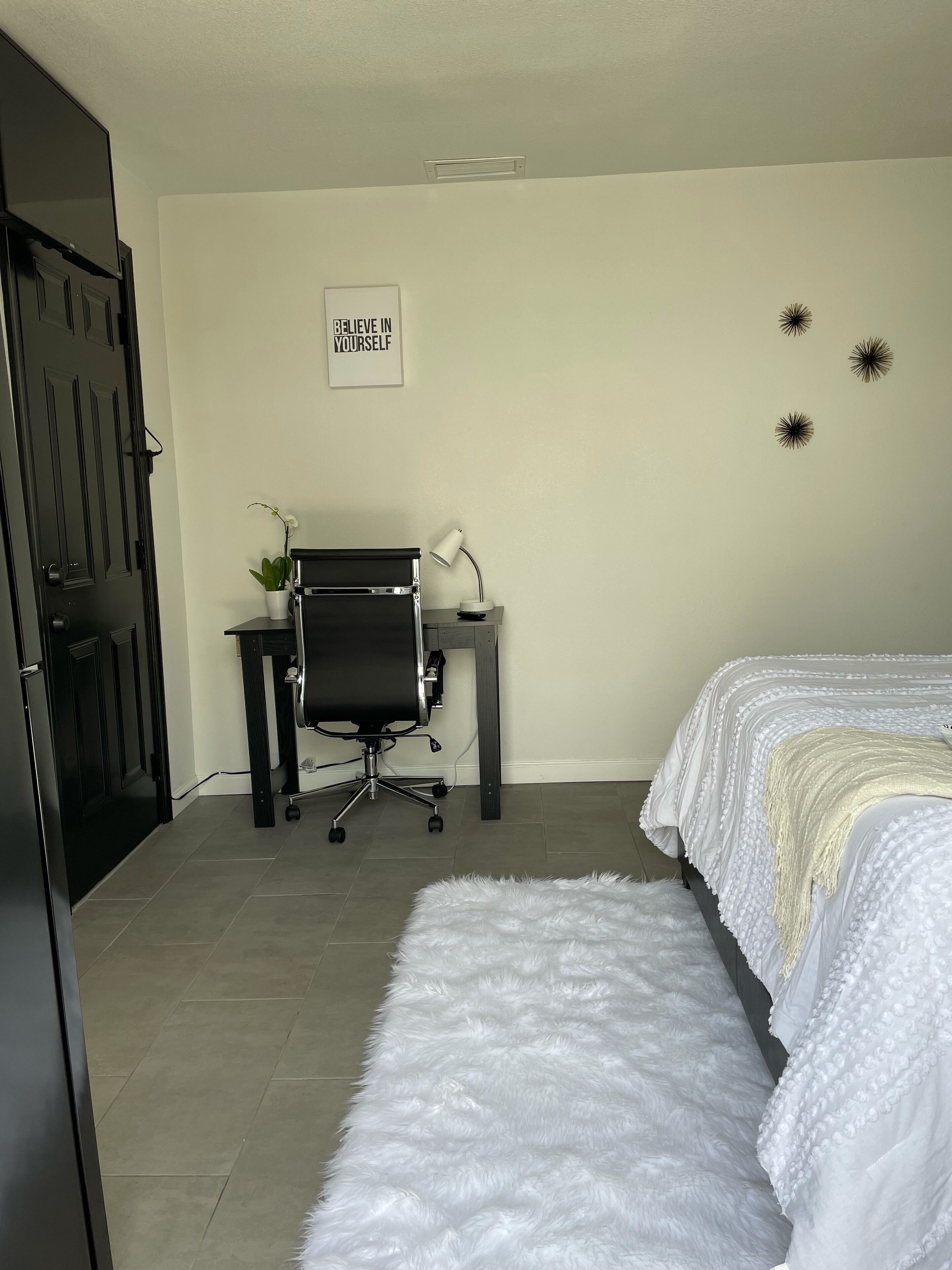 Renovated Luxury Studio