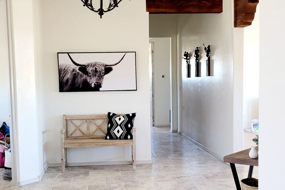 Sonoita Ranch House on 20 acres with a view