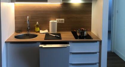 Appartement Indépendant - Wifi - Parking- Petit Déjeuner