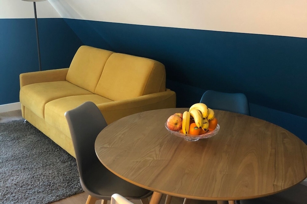 Appartement Indépendant - Wifi - Parking- Petit Déjeuner