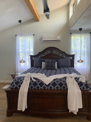 3 makuuhuonetta, silitysrauta/-lauta, Wi-Fi, vuodevaatteet