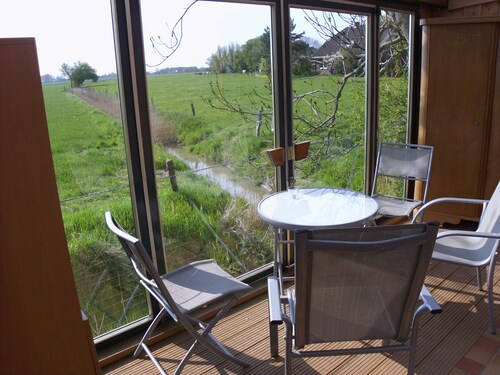 Large garden with playground, patio, garden shed, close to the village, individual, 3 living units.