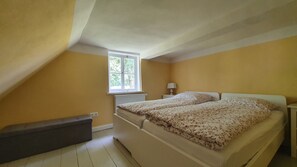 3 Schlafzimmer, Bügeleisen/Bügelbrett, kostenloses WLAN, Bettwäsche